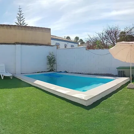 Con Piscina Holiday home *